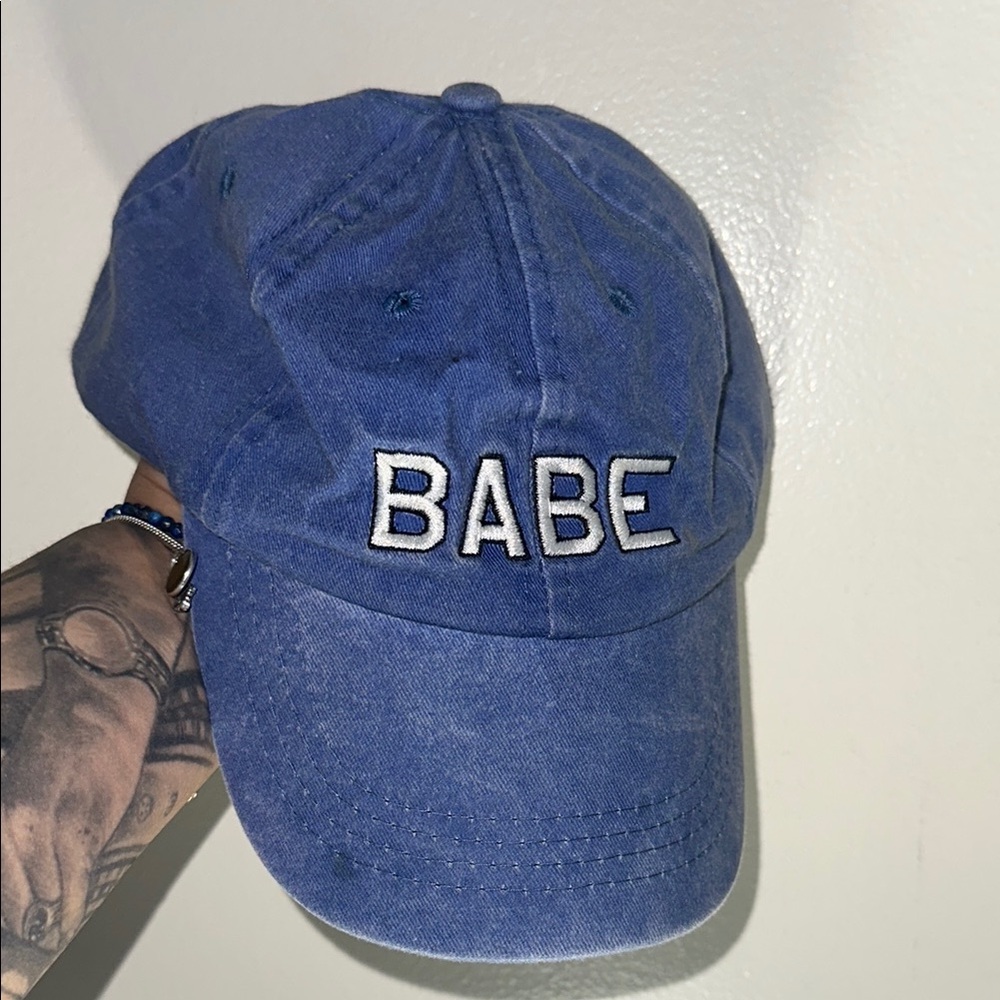 Babe Blue Cap